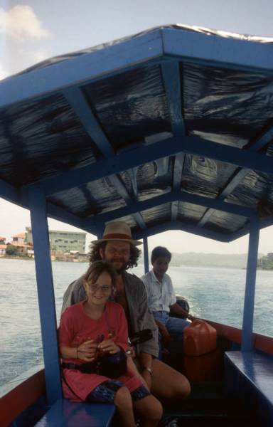 1998-06_13-flores_002.jpg 1998-06_13-flores_002.jpg