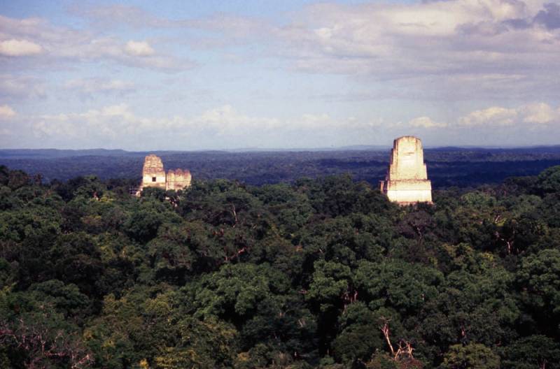 1998-06_12-tikal_054.jpg 1998-06_12-tikal_054.jpg