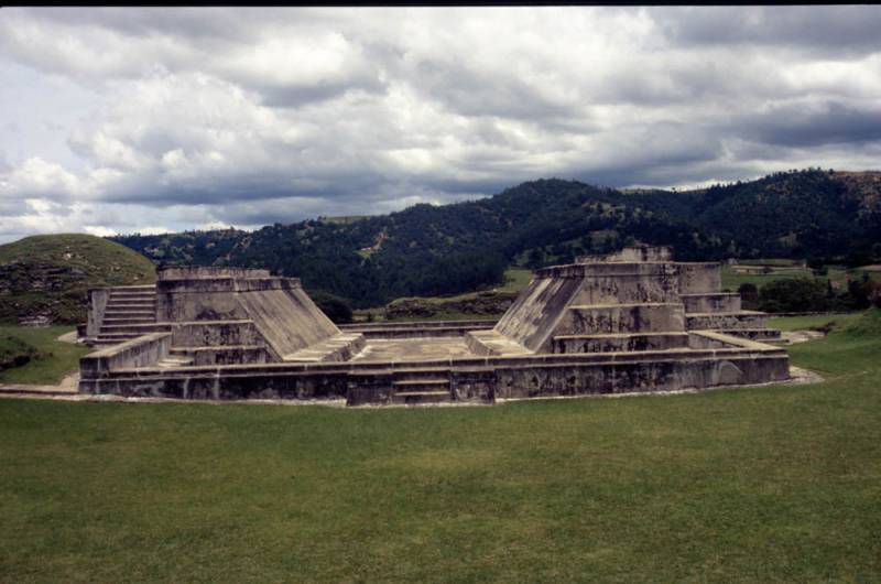 1998-06_09-zaculeu_005.jpg 1998-06_09-zaculeu_005.jpg