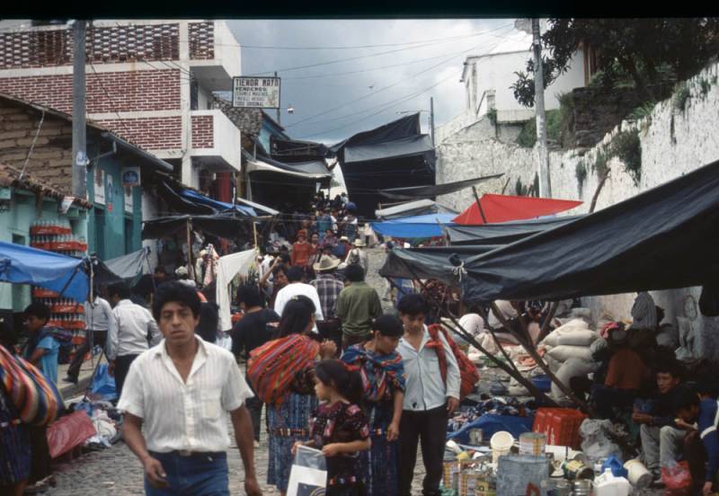 1998-06_07-chichicastenango_003.jpg 1998-06_07-chichicastenango_003.jpg
