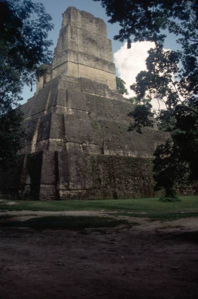 1998-06_12-tikal_023.jpg 1998-06_12-tikal_023.jpg