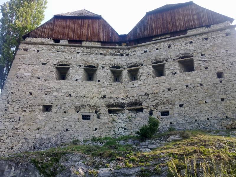 img_0027.jpg img_0027.jpg