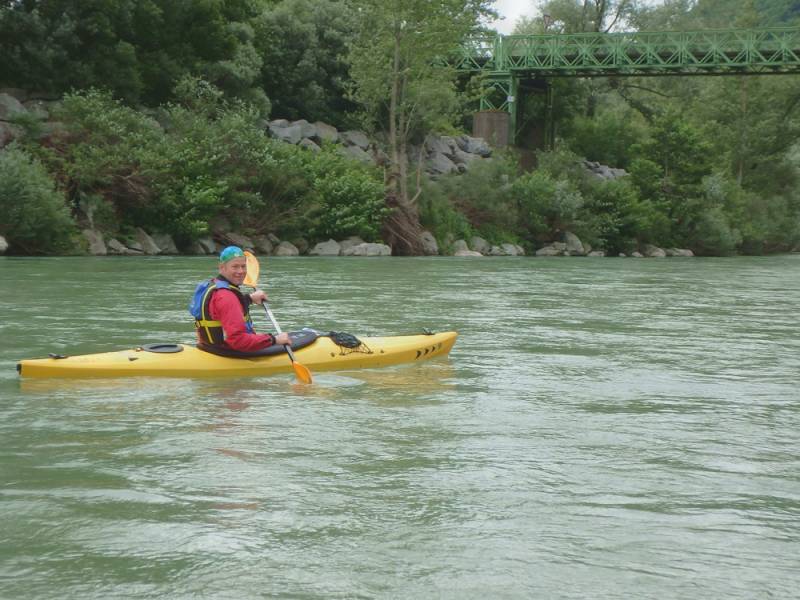 img-070.jpg img-070.jpg